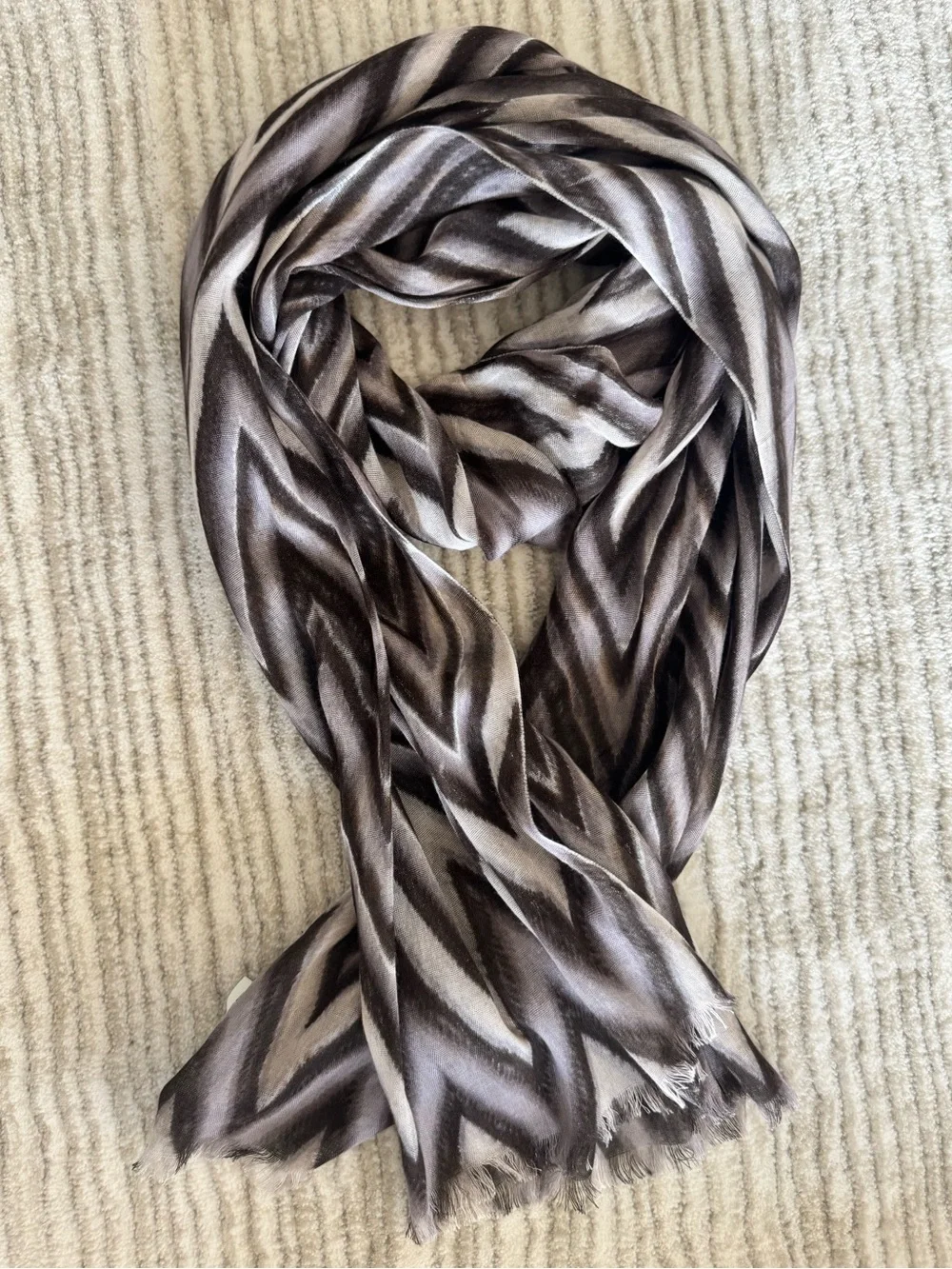 Banana Republic Chevron Scarf Brown Taupe 100% Viscose